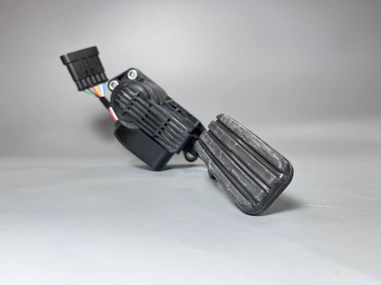 photo_5276177576235830277_y